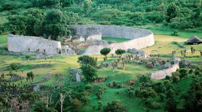 The engineering of Great Zimbabwe