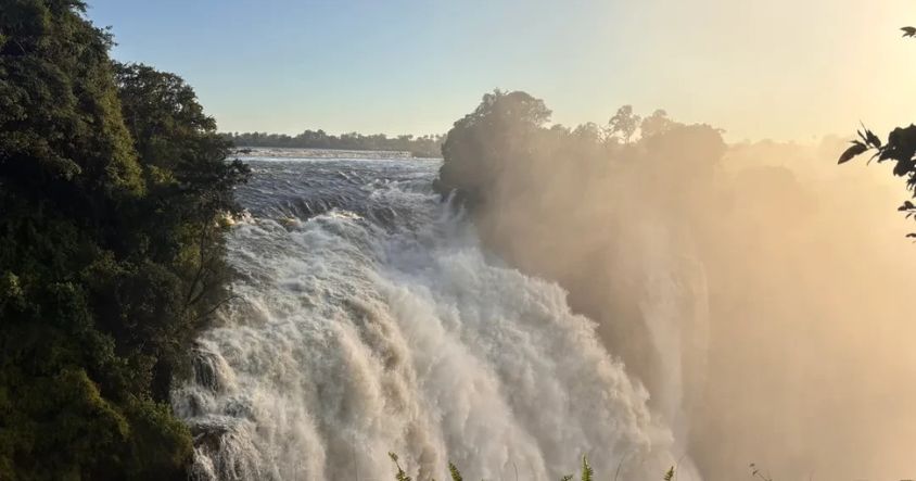 Zimbabwe vs Zambia: Which Side of Victoria Falls Should You Visit? 3 Season changes is the variable that most travel articles underweight, and it is arguably the most important factor in the Zimbabwe vs Zambia Victoria Falls decision.