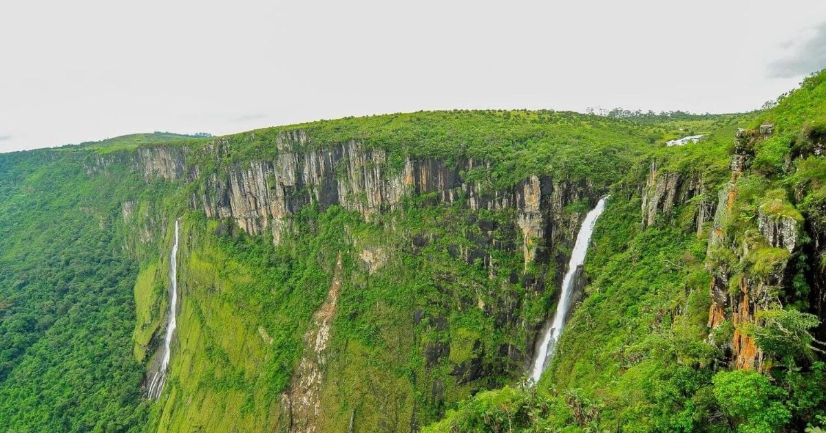 Eastern Highlands Zimbabwe: The Complete Travel Guide 2026 5 In the southern section of Nyanga National Park, the Mutarazi River drops 762 metres over the edge of the escarpment into the Honde Valley