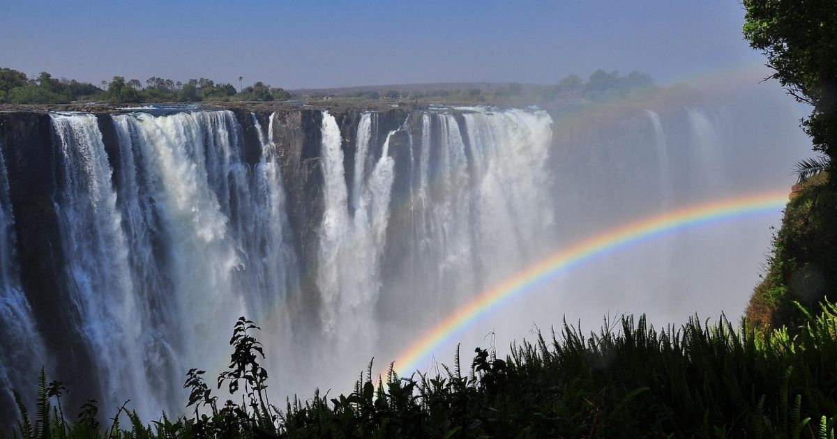 Is Zimbabwe Safe for Tourists? A Complete Travel Safety Guide 5 Image of Victoria Falls in Zimbabwe