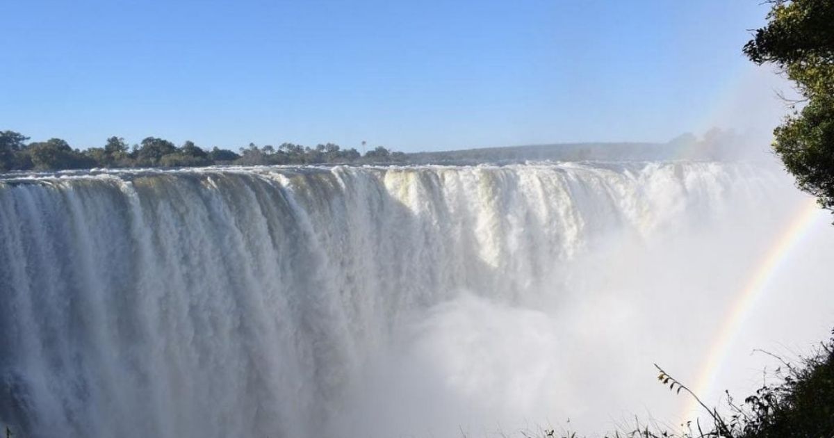 The Ultimate Zimbabwe First-Timer's Travel Guide: Everything You Need to Know 5 The Victoria Falls in its full might.